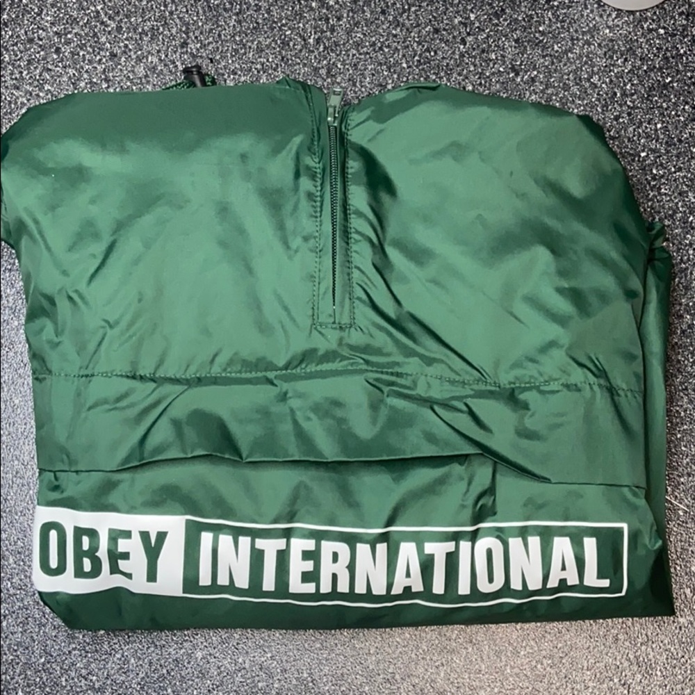 Obey wind breaker